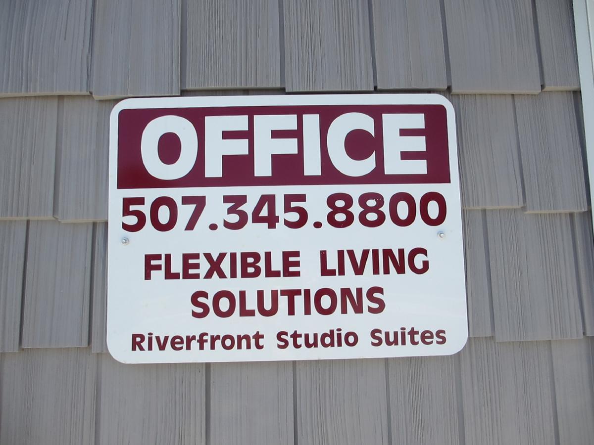 Riverfront Studio Suites Mankato Exterior foto